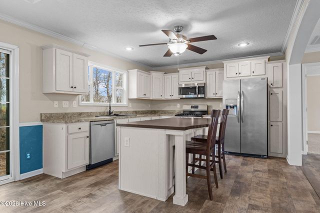 153 Country Club Lane, Newport, NC 28570