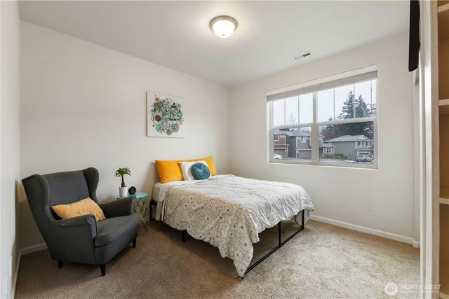 13825 66th Ave E, Puyallup, WA 98373