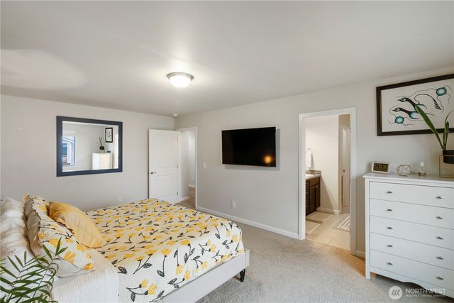 13825 66th Ave E, Puyallup, WA 98373