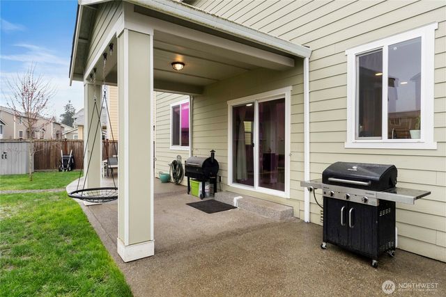 13825 66th Ave E, Puyallup, WA 98373