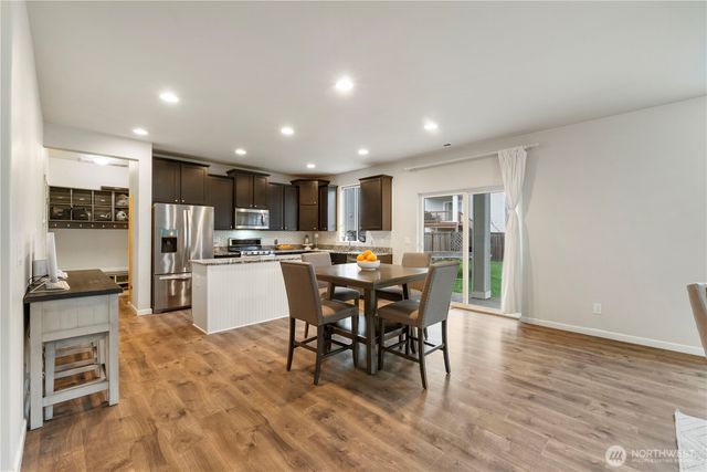 13825 66th Ave E, Puyallup, WA 98373