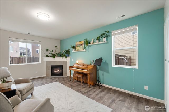 13825 66th Ave E, Puyallup, WA 98373