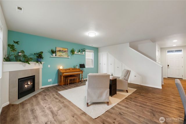 13825 66th Ave E, Puyallup, WA 98373