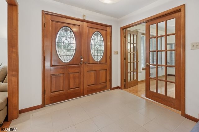 7 Canyon Woods Ct, Holmdel Twp., NJ 07733