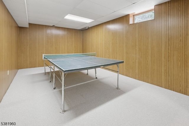 7 Canyon Woods Ct, Holmdel Twp., NJ 07733