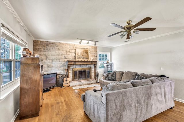 11909 Bluebonnet LN, Manchaca, TX 78652