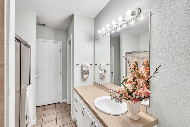 11909 Bluebonnet LN, Manchaca, TX 78652