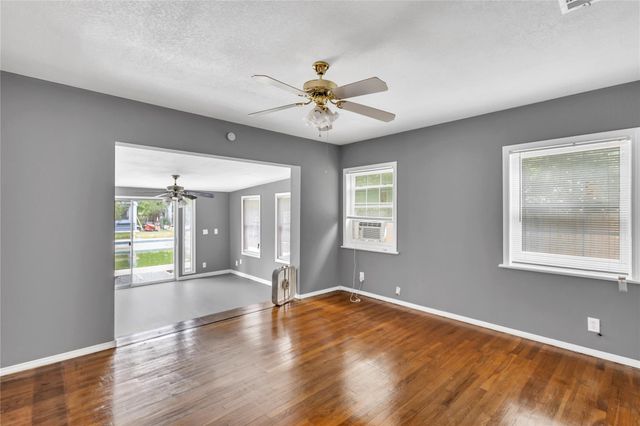 11909 Bluebonnet LN, Manchaca, TX 78652