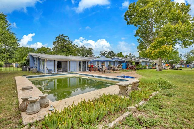 11909 Bluebonnet LN, Manchaca, TX 78652