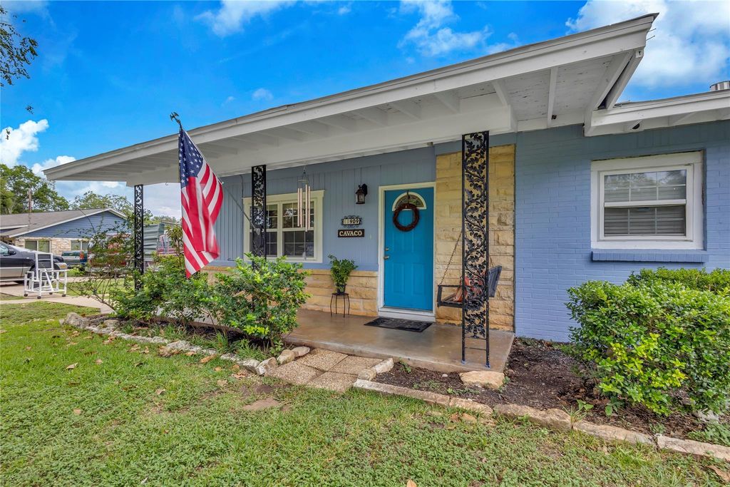 11909 Bluebonnet LN, Manchaca, TX 78652