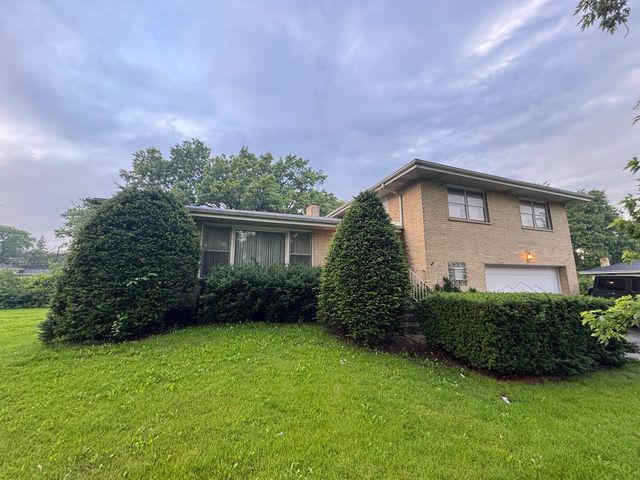 10 E Leon Lane, Prospect Heights, IL 60070