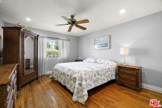 17630 Kittridge Street, Lake Balboa, CA 91406