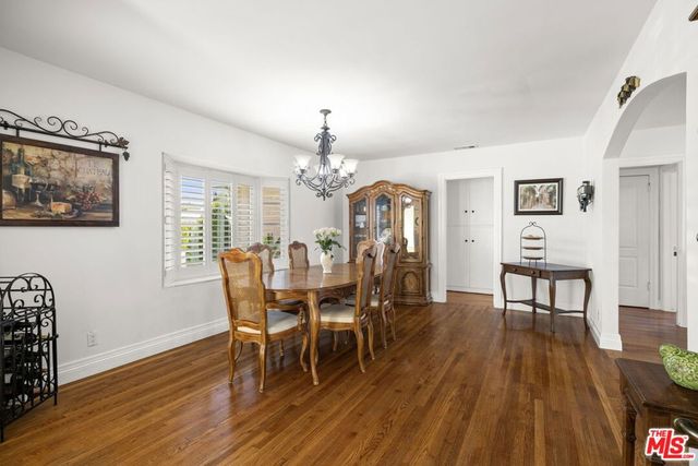 17630 Kittridge Street, Lake Balboa, CA 91406