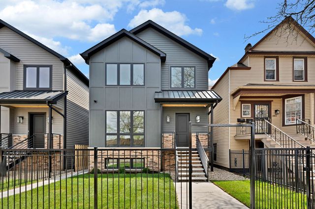 3903 N Drake Avenue, Chicago, IL 60618