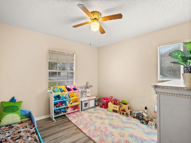 2004 Columbus Cir, Leesville, LA 71446