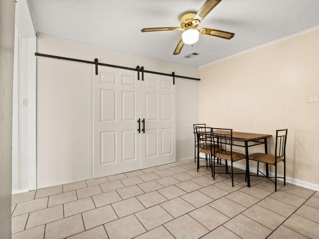 2004 Columbus Cir, Leesville, LA 71446