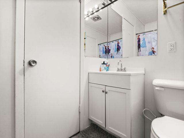 2004 Columbus Cir, Leesville, LA 71446