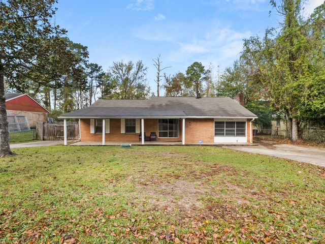 2004 Columbus Cir, Leesville, LA 71446