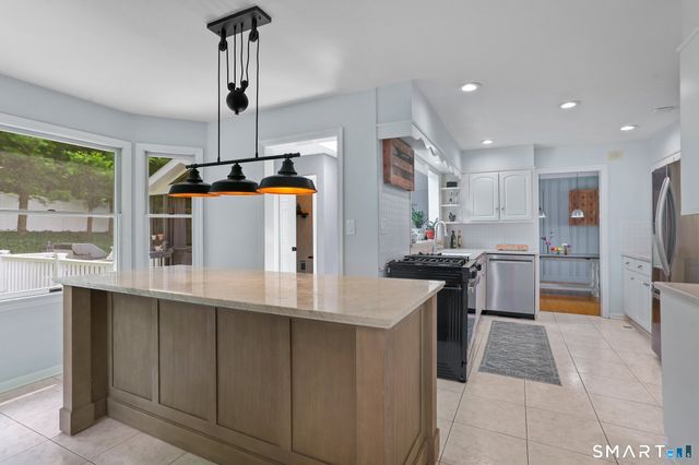 9 Geneva Road, Norwalk, CT 06850