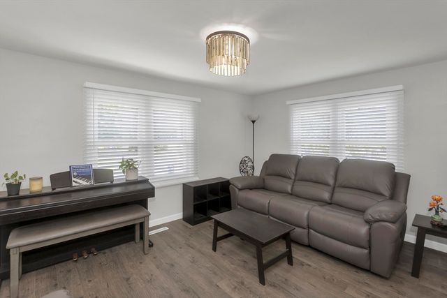 151 Labelle St, West Springfield, MA 01089
