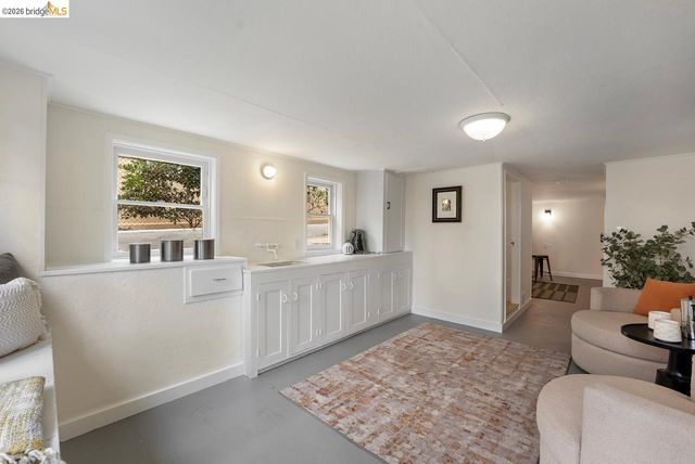 2939 Florida St, Oakland, CA 94602