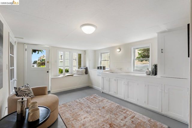 2939 Florida St, Oakland, CA 94602