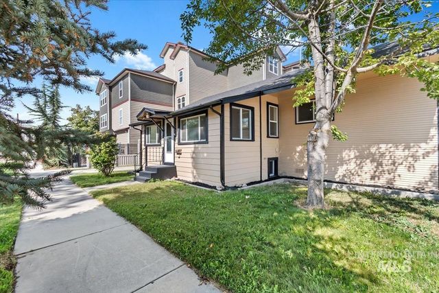 616 S 9th Ave, Caldwell, ID 83605