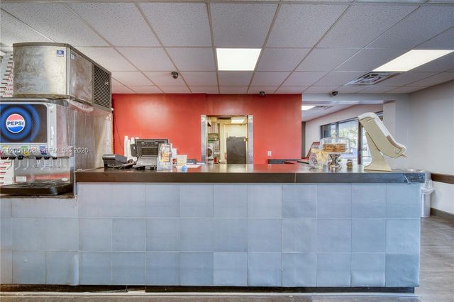 Pizzeria Restaurant Pizzeria Restaurant For Sale In South Miami, South Miami, FL 33143