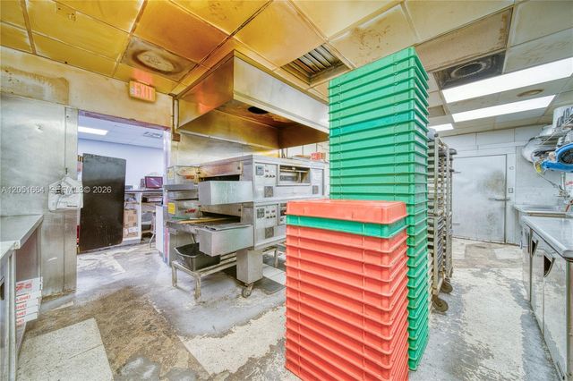 Pizzeria Restaurant Pizzeria Restaurant For Sale In South Miami, South Miami, FL 33143
