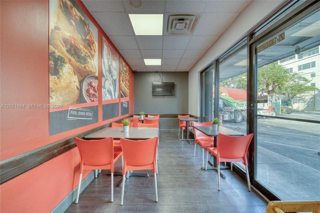 Pizzeria Restaurant Pizzeria Restaurant For Sale In South Miami, South Miami, FL 33143