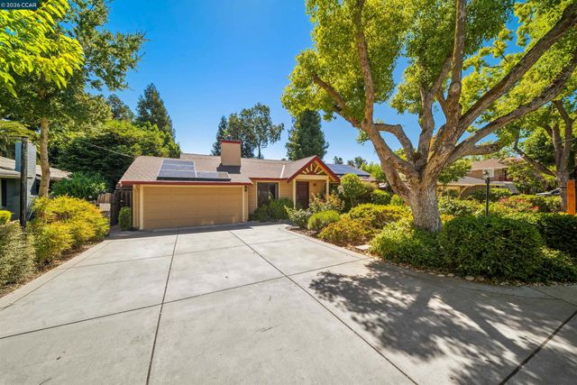 31 Elliot Dr, Pleasant Hill, CA 94523