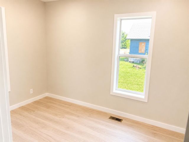 1027 Broadway, Benton Harbor, MI 49022