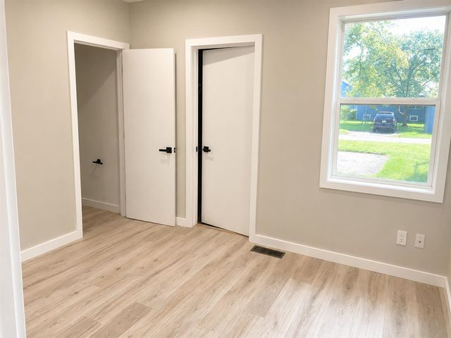 1027 Broadway, Benton Harbor, MI 49022
