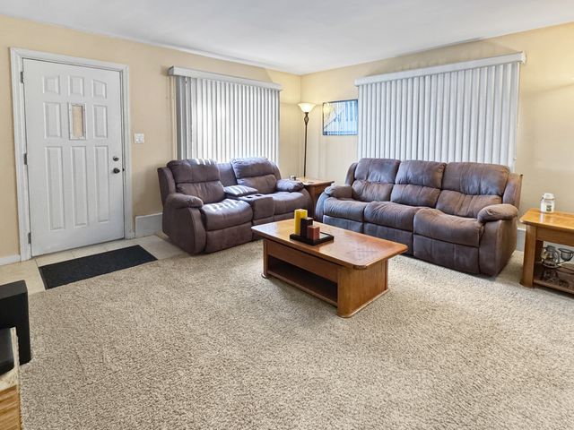 17844 Henry Street, Lansing, IL 60438