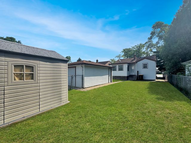 17844 Henry Street, Lansing, IL 60438