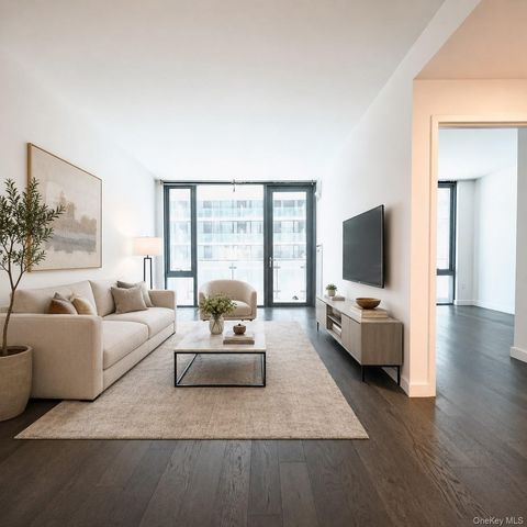 13105 40th Road 11M, Flushing, NY 11354