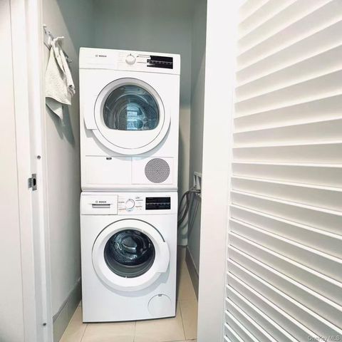 13105 40th Road 11M, Flushing, NY 11354