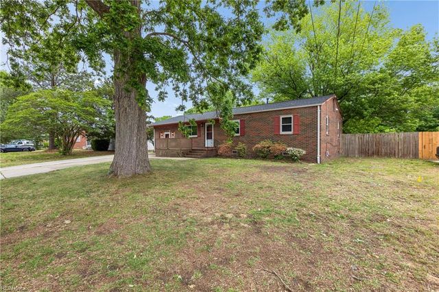 520 Beech DR, Newport News, VA 23601