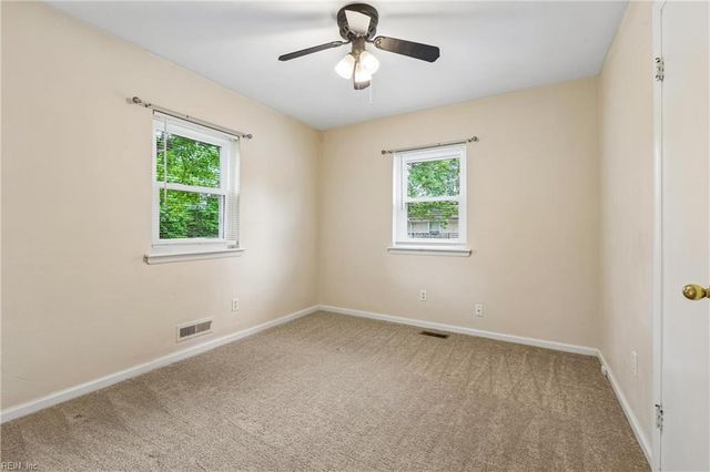 520 Beech DR, Newport News, VA 23601