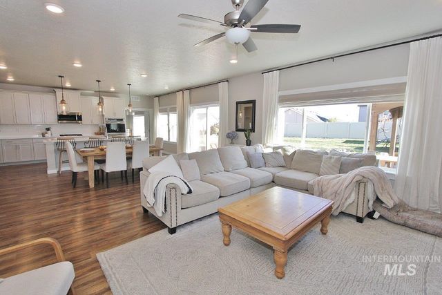 7802 S Dewberry Ave., Boise, ID 83709