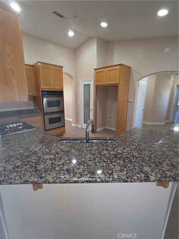 10141 Rochester, Phelan, CA 92371