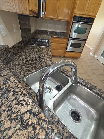 10141 Rochester, Phelan, CA 92371