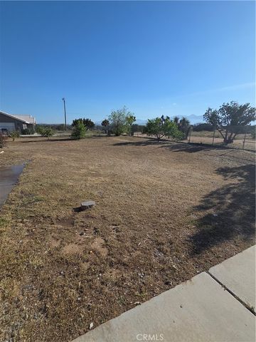 10141 Rochester, Phelan, CA 92371