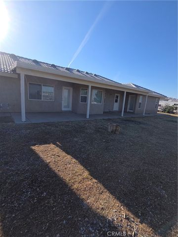 10141 Rochester, Phelan, CA 92371