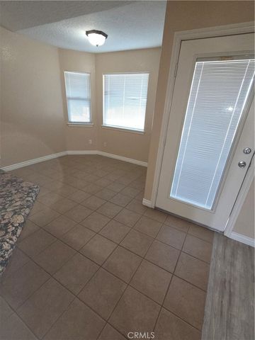 10141 Rochester, Phelan, CA 92371