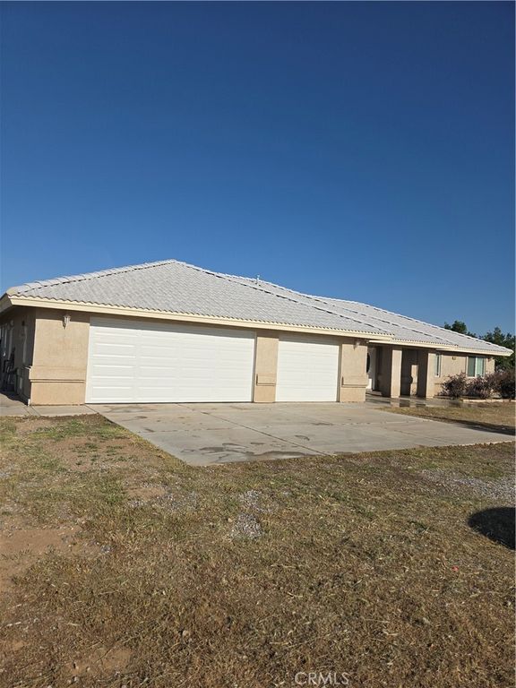 10141 Rochester, Phelan, CA 92371