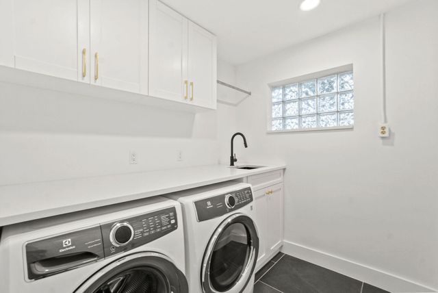 711 SW 25th Place, Boynton Beach, FL 33435