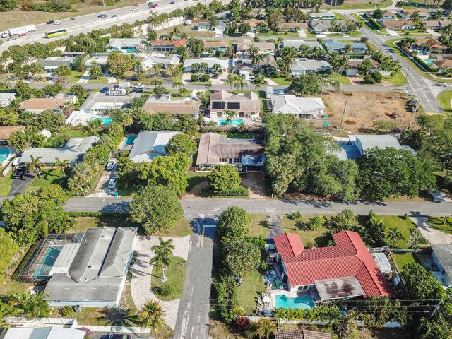 711 SW 25th Place, Boynton Beach, FL 33435