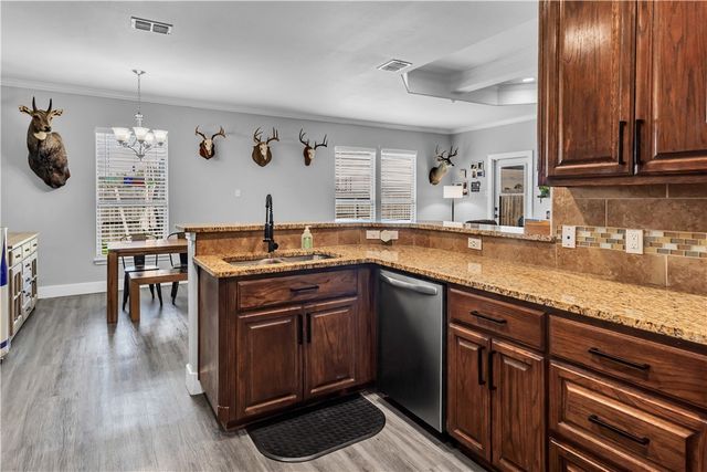 2012 Chesapeake Bay Dr, Portland, TX 78374