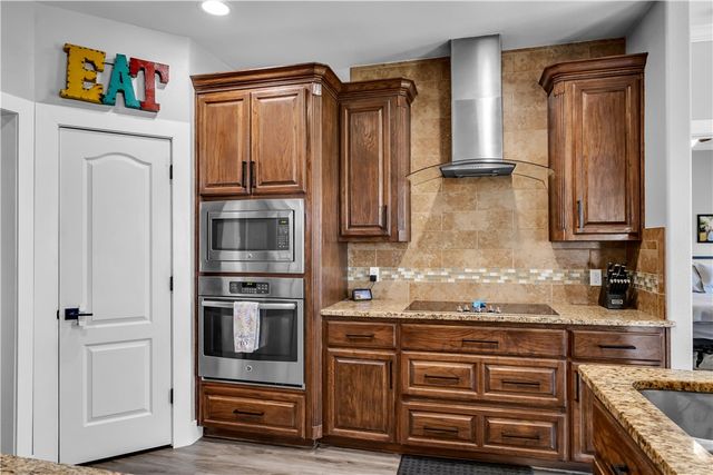 2012 Chesapeake Bay Dr, Portland, TX 78374